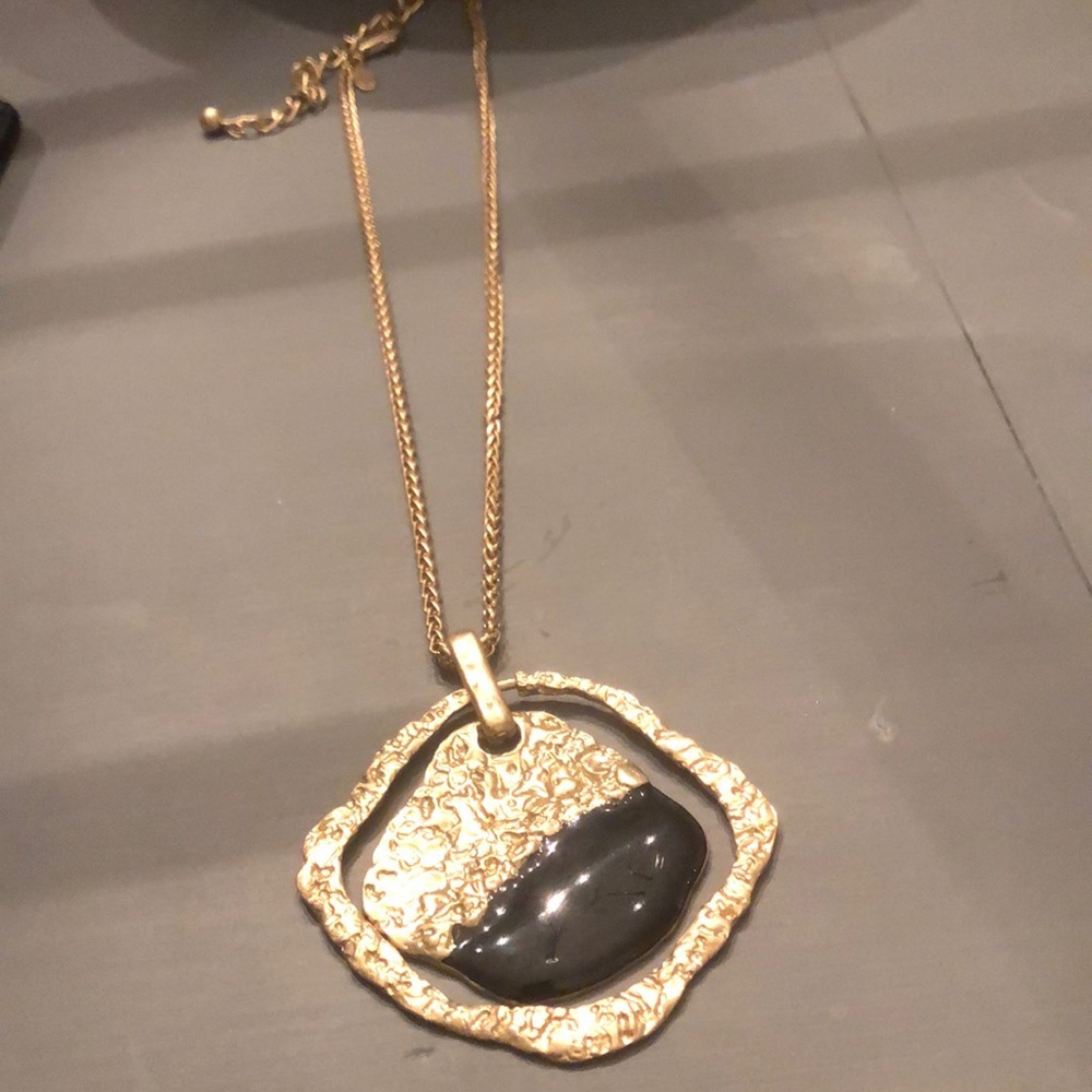 Chico’s gold amd black necklace